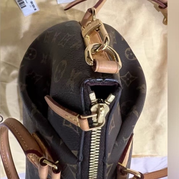 Louis Vuitton TURENNE PM MONOGRAM like new - Picture 5 of 11